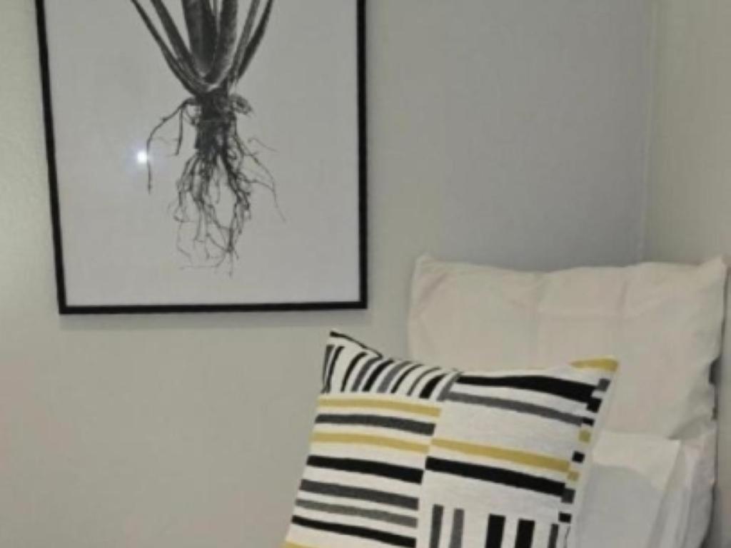 The Lantern Guesthouse Bloemfontein Habitación foto