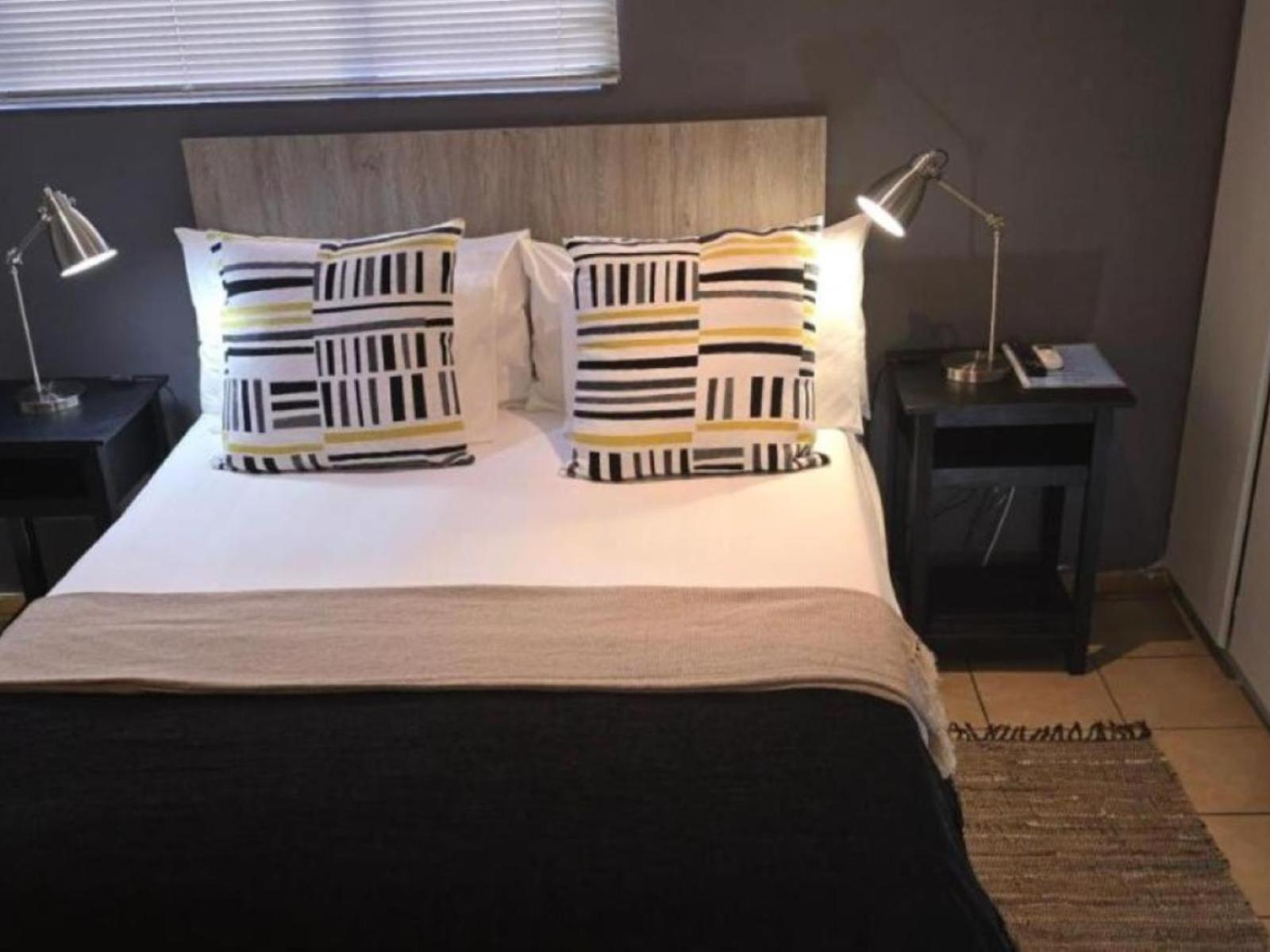 The Lantern Guesthouse Bloemfontein Habitación foto